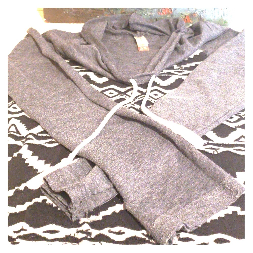 No Boundaries  sweatshirt